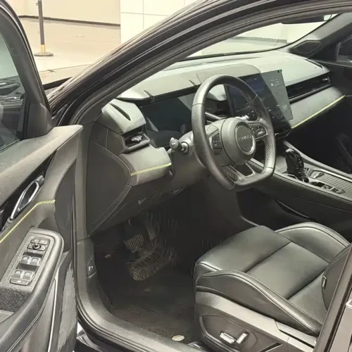 900x675_0_q87_c42_autohomecar__ChxpV2mml0qAdYm8AAn9dcBb4as073.jpg.webp Used Lynk & Co 03 2023 1.5TD DCT Plus