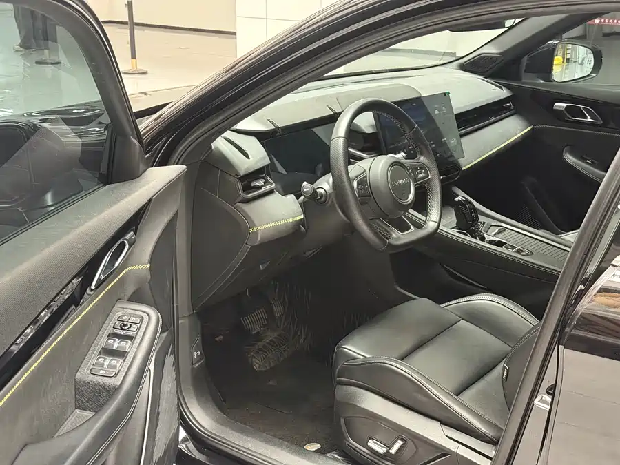 900x675_0_q87_c42_autohomecar__ChxpV2mml0qAdYm8AAn9dcBb4as073.jpg.webp Used Lynk & Co 03 2023 1.5TD DCT Plus