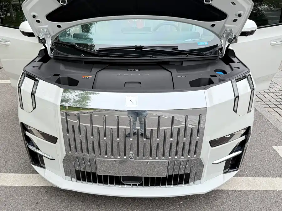 900x675_0_q87_c42_autohomecar__ChxpV2mmlE2AJcWGAAr-pRI0m1A205.jpg.webp Used Zeekr 009 2022 WE version
