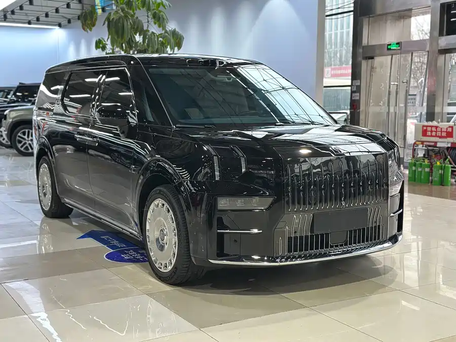 900x675_0_q87_c42_autohomecar__ChxpV2mn95OAQbiYAAlskogs2G0518.jpg.webp Used Zeekr 009 2024 Model Glory