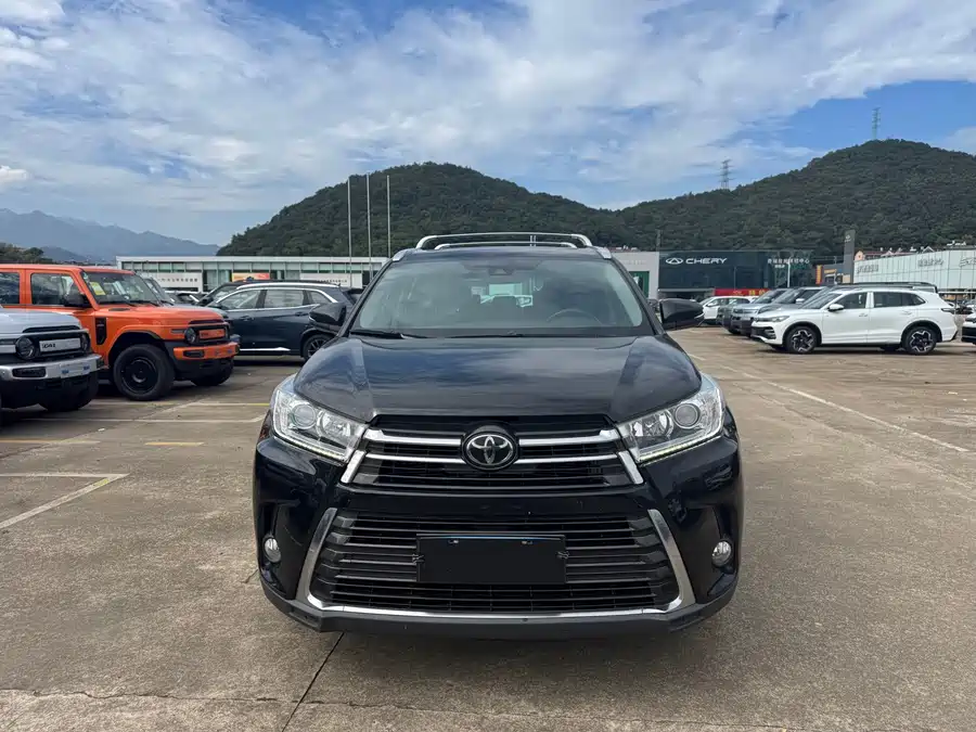 Used Toyota Highlander 2018 2.0T four-wheel drive premium version