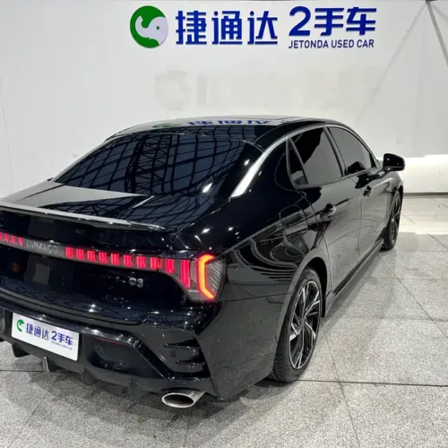 900x675_0_q87_c42_autohomecar__ChxpV2mo4a-ABXUYAAvNP5GBgvs160.jpg.webp Used Lynk & Co 03 2023 1.5TD DCT Pro