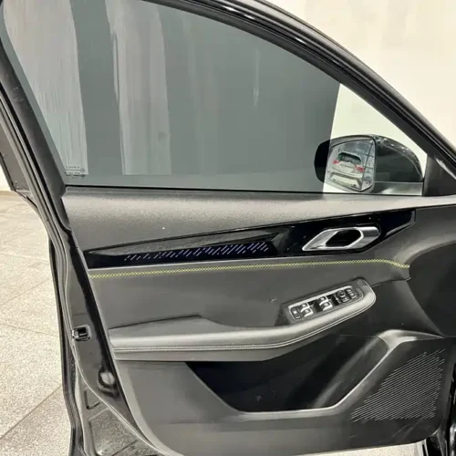 900x675_0_q87_c42_autohomecar__ChxpV2mo4b2AXhEYAArm4yLFiu0158.jpg.webp Used Lynk & Co 03 2023 1.5TD DCT Pro