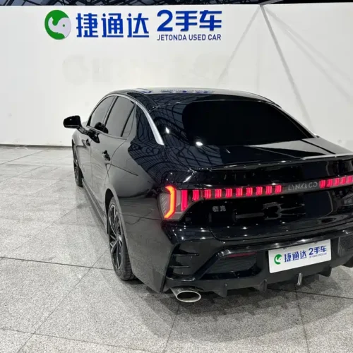 900x675_0_q87_c42_autohomecar__ChxpV2mo4bOAaZ1jAAwnuha2-Cs925.jpg.webp Used Lynk & Co 03 2023 1.5TD DCT Pro