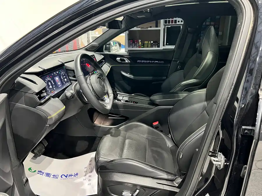 900x675_0_q87_c42_autohomecar__ChxpV2mo4byAJ3xSAAsLttDdQK8753.jpg.webp Used Lynk & Co 03 2023 1.5TD DCT Pro