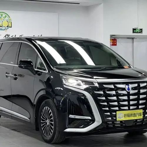 900x675_0_q87_c42_autohomecar__ChxpV2mpipmAcUWgAAXLim0iPzM544.jpg.webp Used Denza D9 2024 DM-i 980 four-wheel drive premium model
