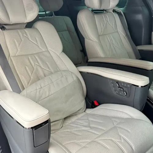 900x675_0_q87_c42_autohomecar__ChxpV2mqUICAVvQcAAkYdgujT3A800.jpg.webp Used Zeekr 009 2024 seven-seat aisle version four-wheel drive 108kWh