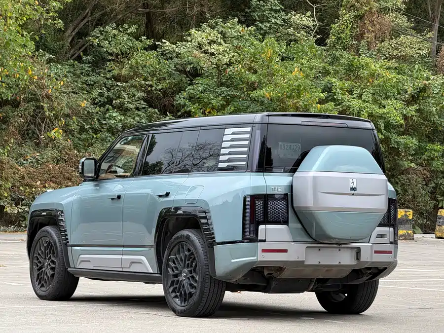 Used BYD Yangwang U8 2023 Deluxe Edition