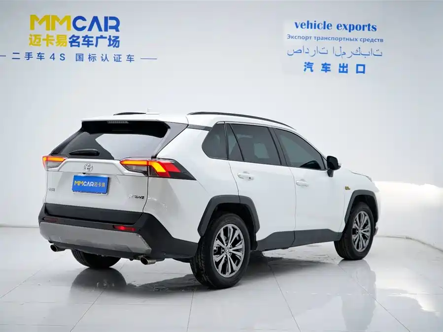 Used Toyota RAV4 Rongfang 2023 2.0L CVT two-wheel drive 20th anniversary platinum commemorative edition