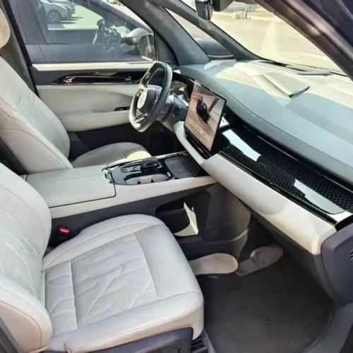900x675_0_q87_c42_autohomecar__ChxpV2mrtLeAMpWkAAQnKNJay70428.jpg.webp Used Zeekr 009 2024 six-seat executive version four-wheel drive 108kWh