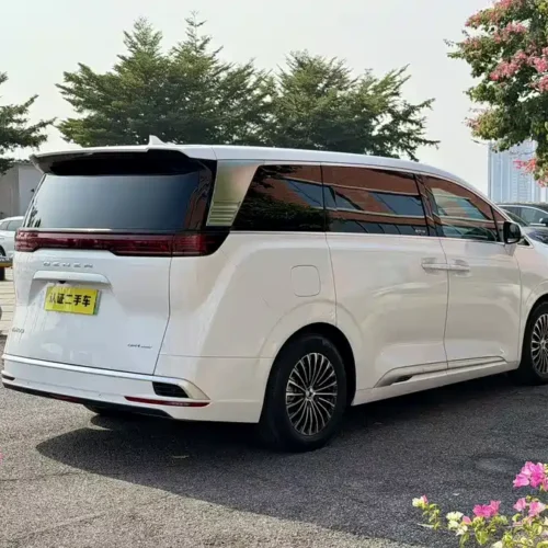 900x675_0_q87_c42_autohomecar__ChxpV2mrwvyAbV__AAdBC2E7aaM453.jpg.webp Used Denza D9 2022 DM-i 970 four-wheel drive premium model