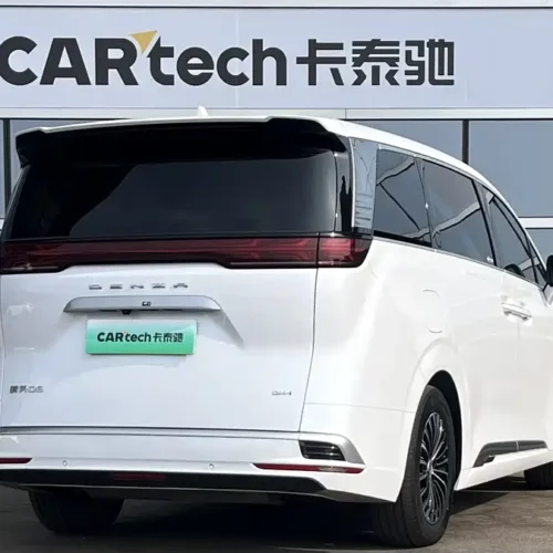 900x675_0_q87_c42_autohomecar__ChxpV2ms4YOAKXuaAAUnbuhoiiE644.jpg.webp Used Denza D9 2022 DM-i 1040 Premium Type