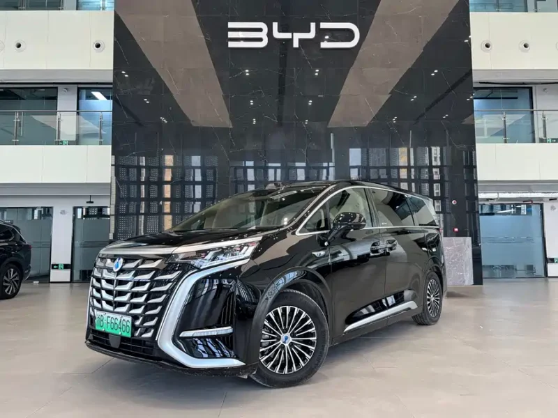 900x675_0_q87_c42_autohomecar__ChxpV2muIbaAXSrOAAm-WfjDr1c348.jpg.webp Used Denza D9 2025 DM-i smart driving version 1020 four-wheel drive flagship model