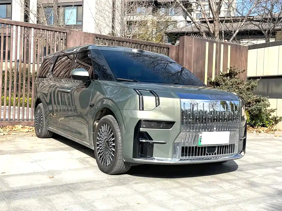 Used Zeekr 009 2024 seven-seater aisle version 108kWh