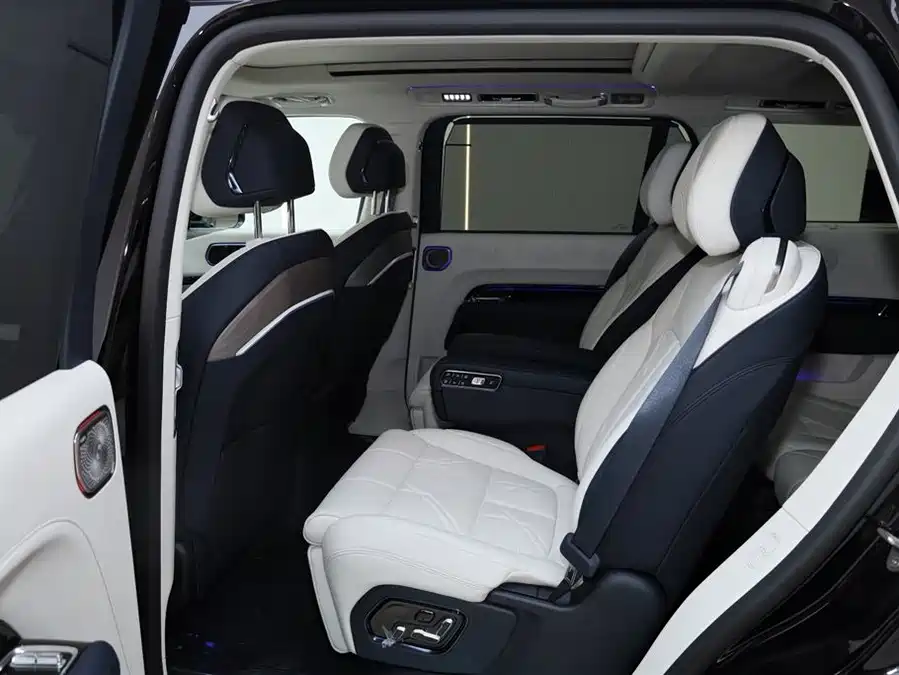 900x675_0_q87_c42_autohomecar__ChxpV2muN52ARCITAAFnXpsjysw001.jpg.webp Used Zeekr 9X 2025 Hyper Edition 70kWh