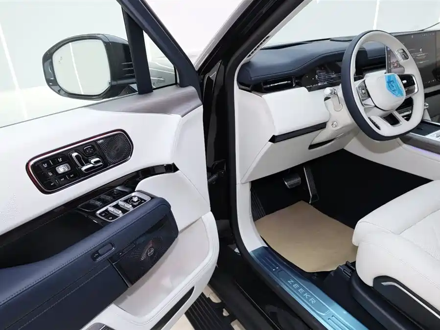 900x675_0_q87_c42_autohomecar__ChxpV2muN5yABD4fAAGWHHFxSoE967.jpg.webp Used Zeekr 9X 2025 Hyper Edition 70kWh