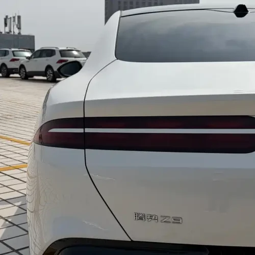 900x675_0_q87_c42_autohomecar__ChxpV2muU1-Ab4-bAAWHfy7efQo453.jpg.webp Used Denza Z9 2024 1100km four-wheel drive Ultra version