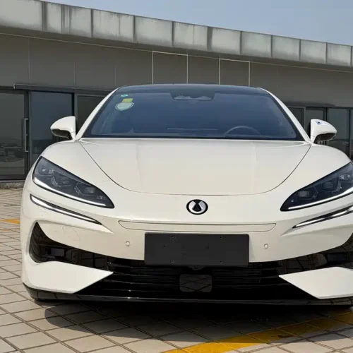 900x675_0_q87_c42_autohomecar__ChxpV2muU1mAc9NGAAeEjzZZhoU742.jpg.webp Used Denza Z9 2024 1100km four-wheel drive Ultra version