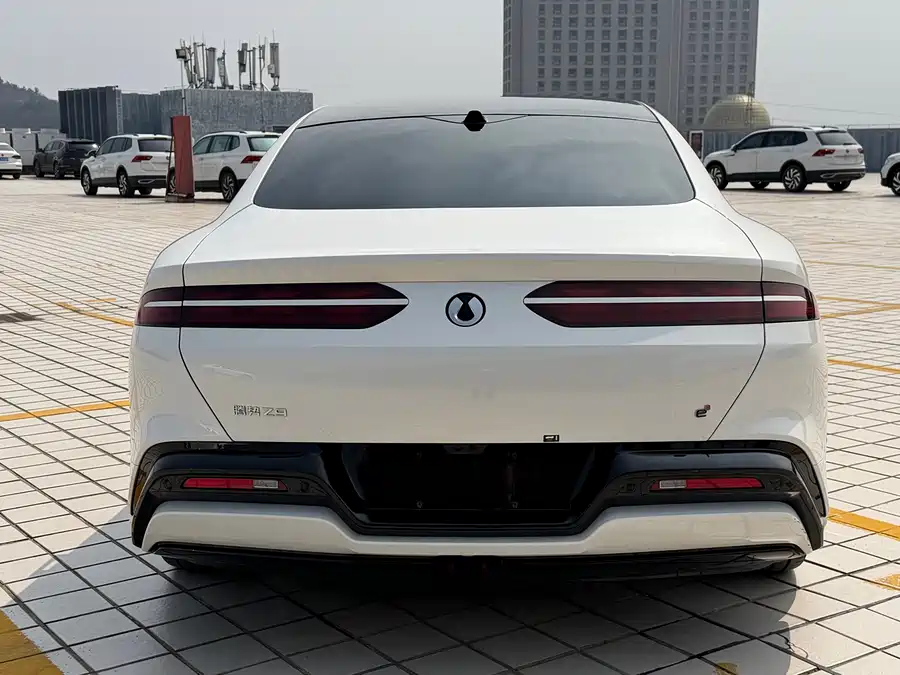 900x675_0_q87_c42_autohomecar__ChxpV2muU1uAWGDOAAeGAD6f_NE158.jpg.webp Used Denza Z9 2024 1100km four-wheel drive Ultra version