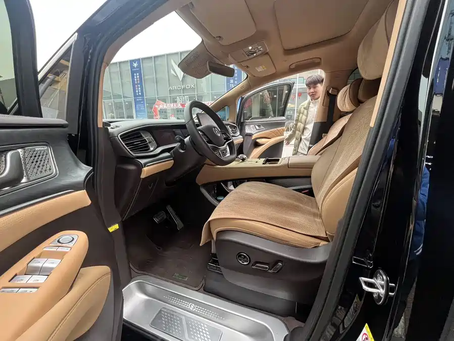 Used Denza D9 2025 DM-i smart driving version 1020 four-wheel drive exclusive model