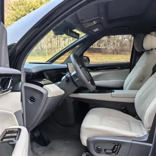 900x675_0_q87_c42_autohomecar__ChxpV2mv1suAYpjAAANRk0kenA4129.jpg.webp Used Zeekr 009 2024 seven-seat aisle version four-wheel drive 108kWh