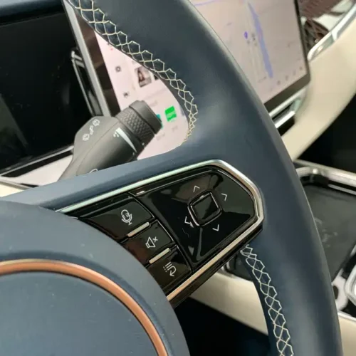 900x675_0_q87_c42_autohomecar__ChxpV2mv2YGANDJ9AAdeLAb3Z00090.jpg.webp Used Zeekr 009 2022 WE version