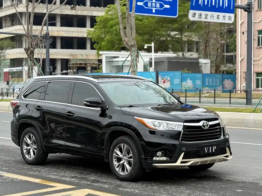 900x675_0_q87_c42_autohomecar__ChxpV2mw50WAIpQFAAnOojbLvGI994.jpg.webp Used Toyota Highlander 2015 2.0T four-wheel drive elite version 7 seats