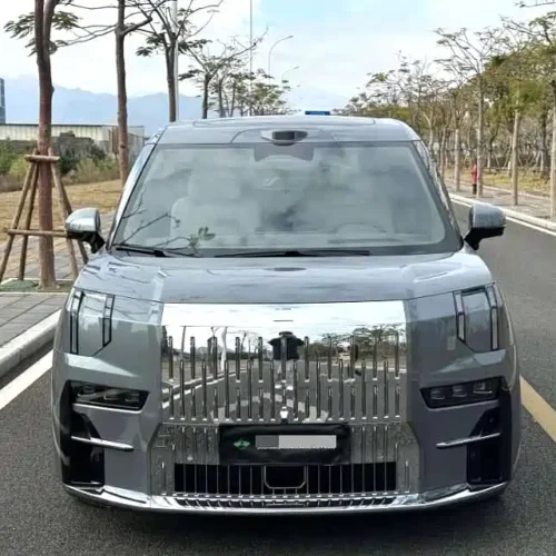 900x675_0_q87_c42_autohomecar__ChxpV2mwxoSAb90MAAGkCl61v8s996.jpg.webp Used Zeekr 009 2024 six-seat executive version four-wheel drive 108kWh