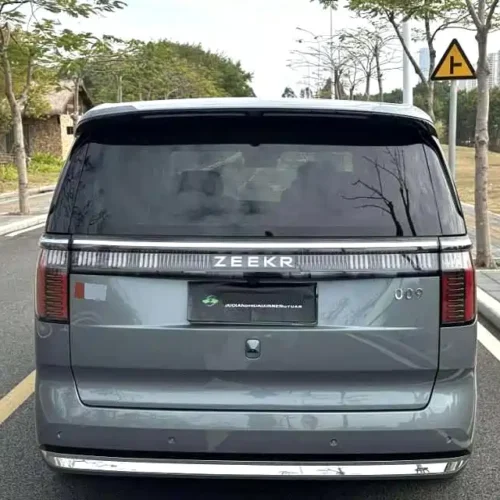 900x675_0_q87_c42_autohomecar__ChxpV2mwxoWAEfQKAAGErCe-mAc263.jpg.webp Used Zeekr 009 2024 six-seat executive version four-wheel drive 108kWh