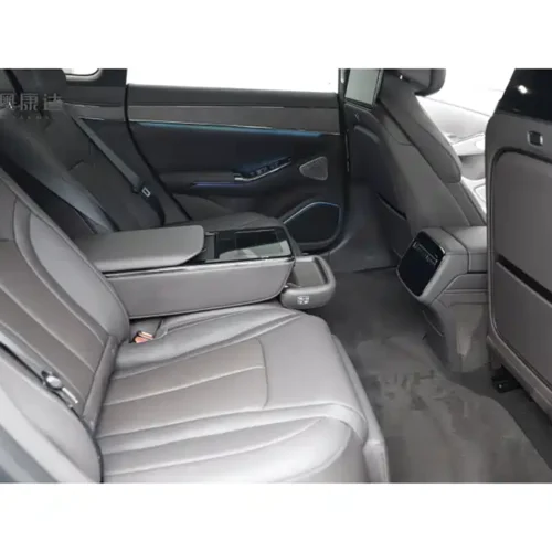 900x675_0_q87_c42_autohomecar__ChxpV2mxaWeAYpcWAAEiAo1acbM974.jpg.webp Used Denza Z9 2024 1100km four-wheel drive Ultra version