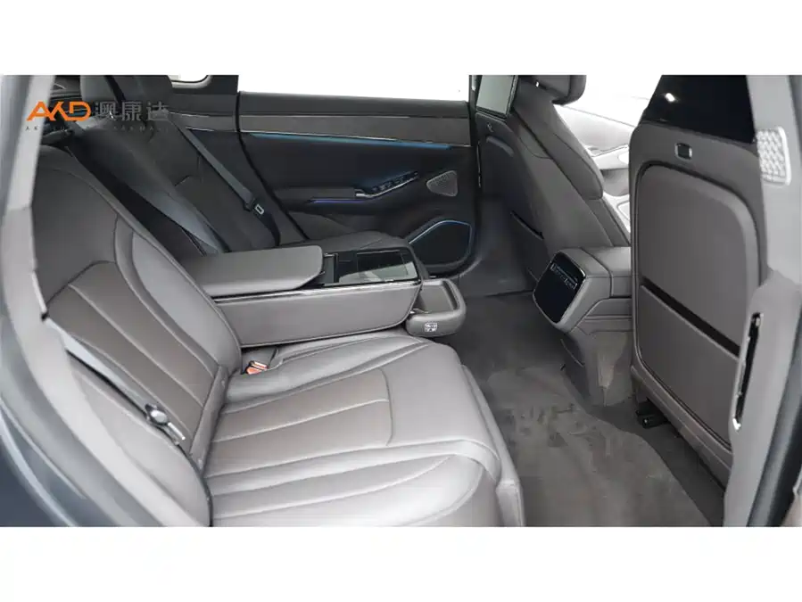 900x675_0_q87_c42_autohomecar__ChxpV2mxaWeAYpcWAAEiAo1acbM974.jpg.webp Used Denza Z9 2024 1100km four-wheel drive Ultra version