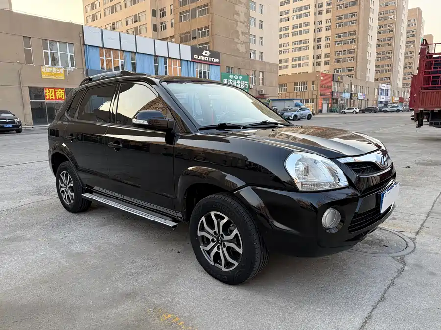 Used Hyundai Tucson 2013 2.0L automatic two-wheel drive comfort model