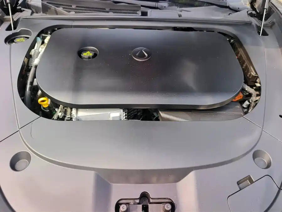 Used Denza Z9 2024 1100km four-wheel drive Ultra version