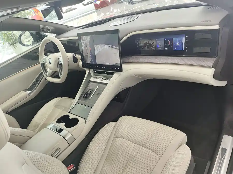 900x675_0_q87_c42_autohomecar__ChxpV2myRKqAJHeoAAhOC74N-L4874.jpg.webp Used Denza Z9 2024 1100km four-wheel drive Max version