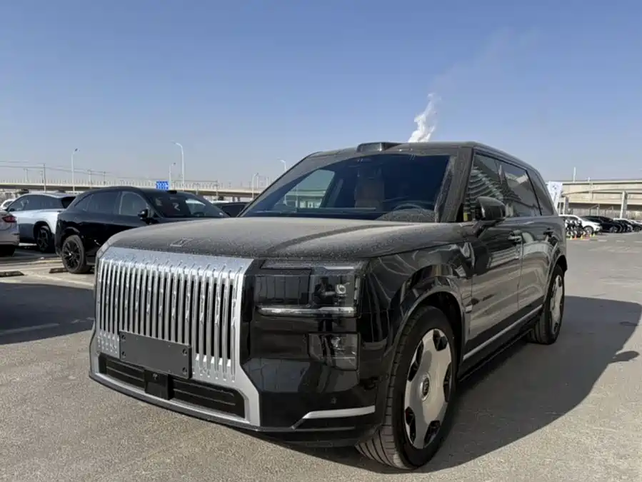 900x675_0_q87_c42_autohomecar__ChxpV2mykaSAKUaZAAHi9SjBigU542.jpg.webp Used Zeekr 9X 2025 Ultra Edition 70kWh