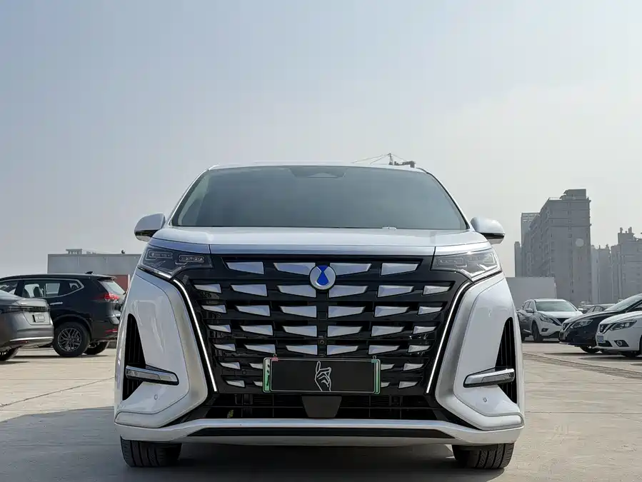 900x675_0_q87_c42_autohomecar__ChxpV2mzbjWAYH7uAALB2rTdEKk627.jpg.webp Used Denza D9 2022 DM-i 970 four-wheel drive flagship model
