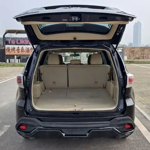 900x675_0_q87_c42_autohomecar__ChxpVWk1Db-AEtHMAAhNR0AWzYM434.jpg.webp Used Toyota Highlander 2015 2.0T four-wheel drive luxury version 7 seats