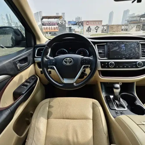900x675_0_q87_c42_autohomecar__ChxpVWk1DceASsOZAAhJhmNdBLg892.jpg.webp Used Toyota Highlander 2015 2.0T four-wheel drive luxury version 7 seats
