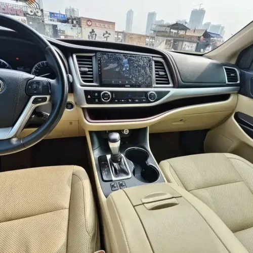 900x675_0_q87_c42_autohomecar__ChxpVWk1DciALnL_AAhngzkwUb0840.jpg.webp Used Toyota Highlander 2015 2.0T four-wheel drive luxury version 7 seats