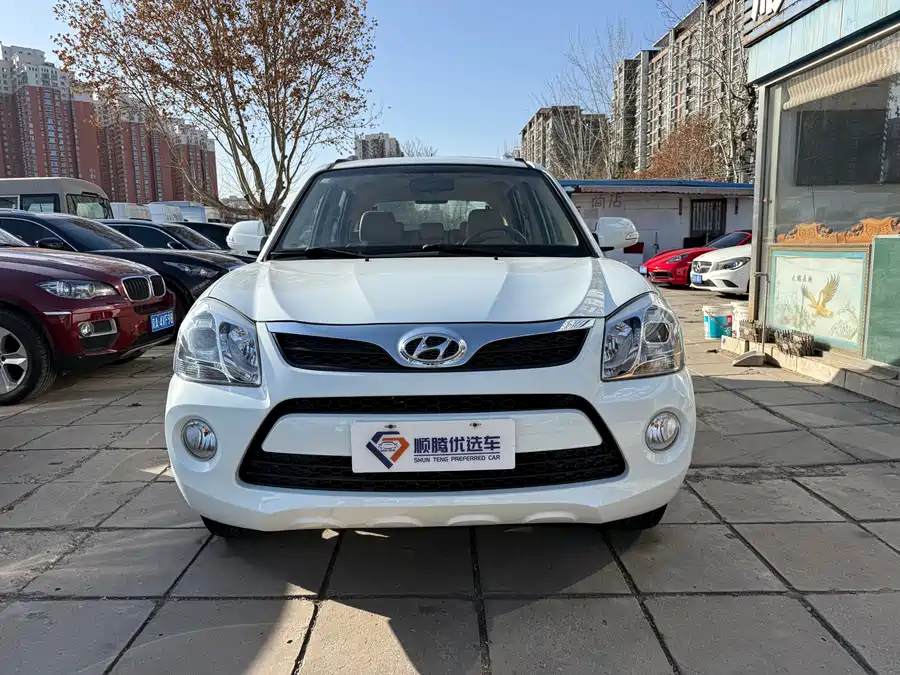 Used Hyundai Tucson 2013 2.0L automatic two-wheel drive comfort model