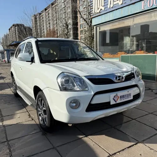 Used Hyundai Tucson 2013 2.0L automatic two-wheel drive comfort model