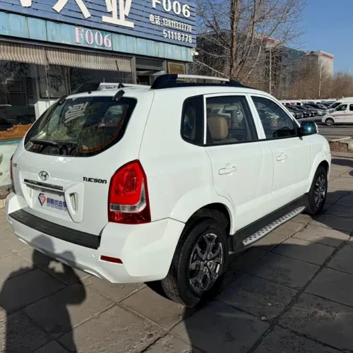 Used Hyundai Tucson 2013 2.0L automatic two-wheel drive comfort model