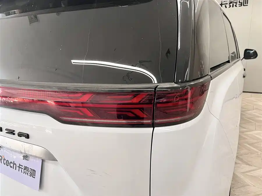 Used Denza D9 2025 DM-i smart driving version 1020 four-wheel drive exclusive model