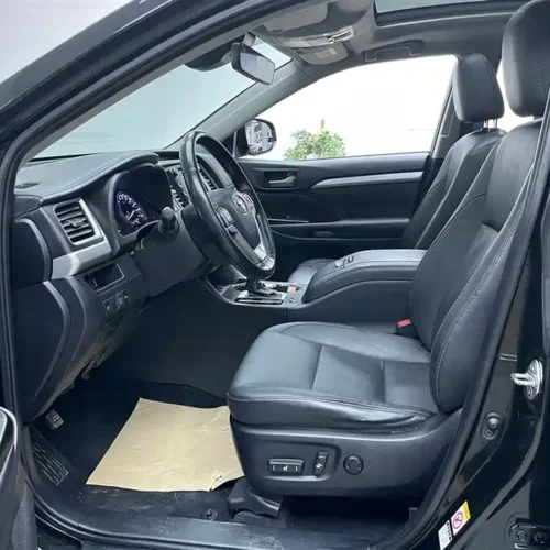 Used Toyota Highlander 2018 2.0T four-wheel drive luxury version