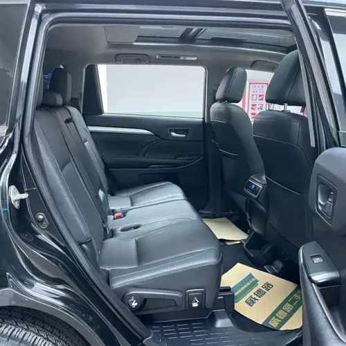 Used Toyota Highlander 2018 2.0T four-wheel drive luxury version