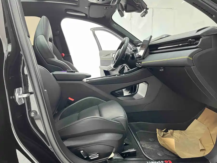 900x675_0_q87_c42_autohomecar__ChxpVWkfzsKAd2eyAAe_VioyGtQ973.jpg.webp Used Lynk & Co 03 2023 1.5TD DCT Pro