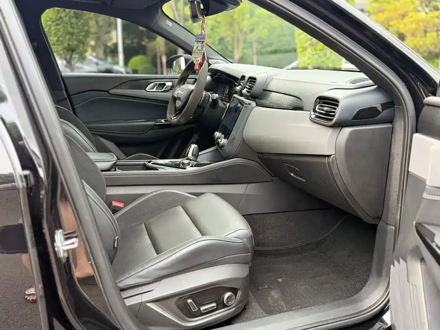 900x675_0_q87_c42_autohomecar__ChxpVWkgi6qALmLfAAifbgjylv0190.jpg.webp Used Lynk & Co 03 2022 1.5TD DCT Pro