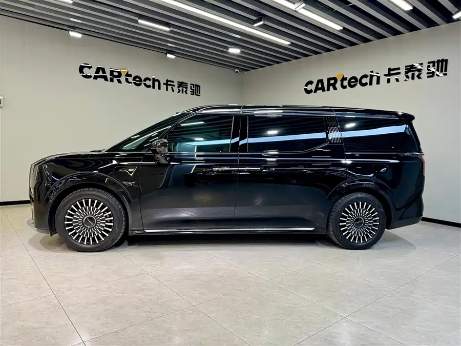 Used Zeekr 009 2024 six-seat executive version four-wheel drive 108kWh