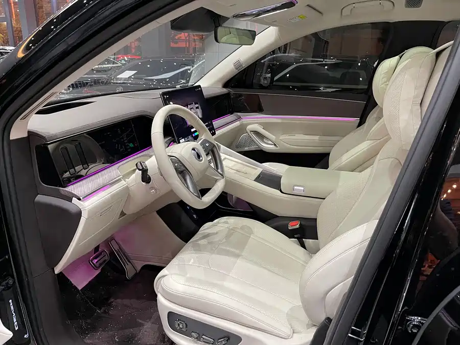 900x675_0_q87_c42_autohomecar__ChxpVWkxjxeAPC0uAAqWfAgUr6c950.jpg.webp Used Denza N9 2025 Honor Model