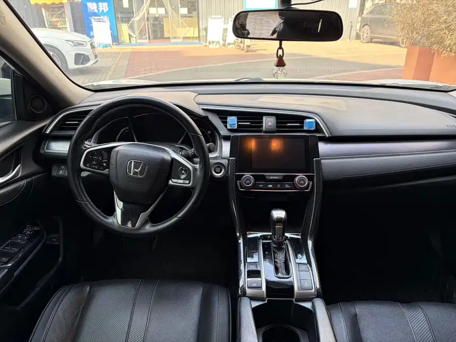 Used Honda Civic 2016 220TURBO CVT Deluxe Edition